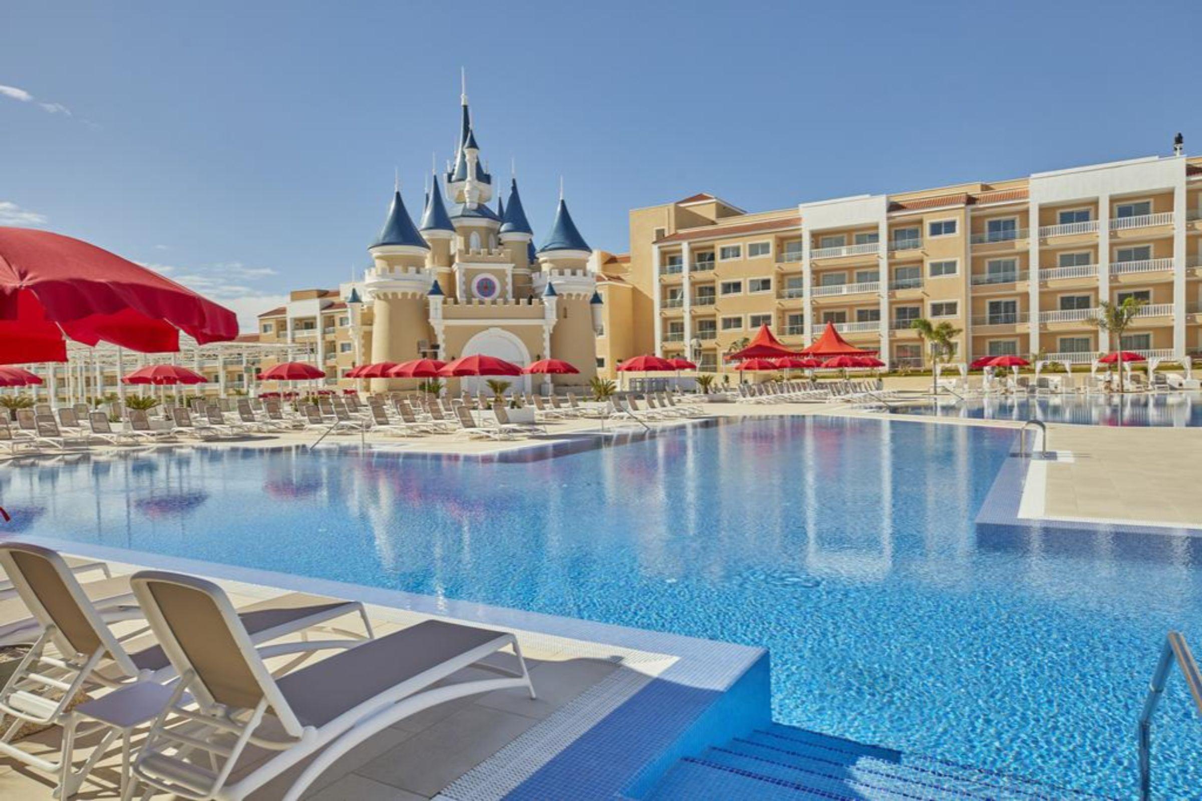 Bahia Principe Fantasia Tenerife San Miguel de Abona Exterior foto The resort's swimming pool