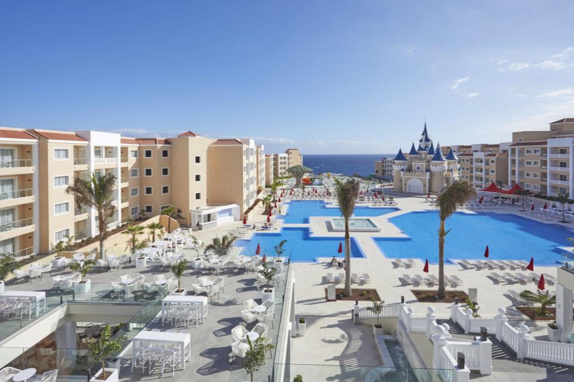 Bahia Principe Fantasia Tenerife San Miguel de Abona Exterior foto Hotels in the resort